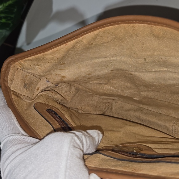 Gucci Brown Crossbody - Picture 9 of 11